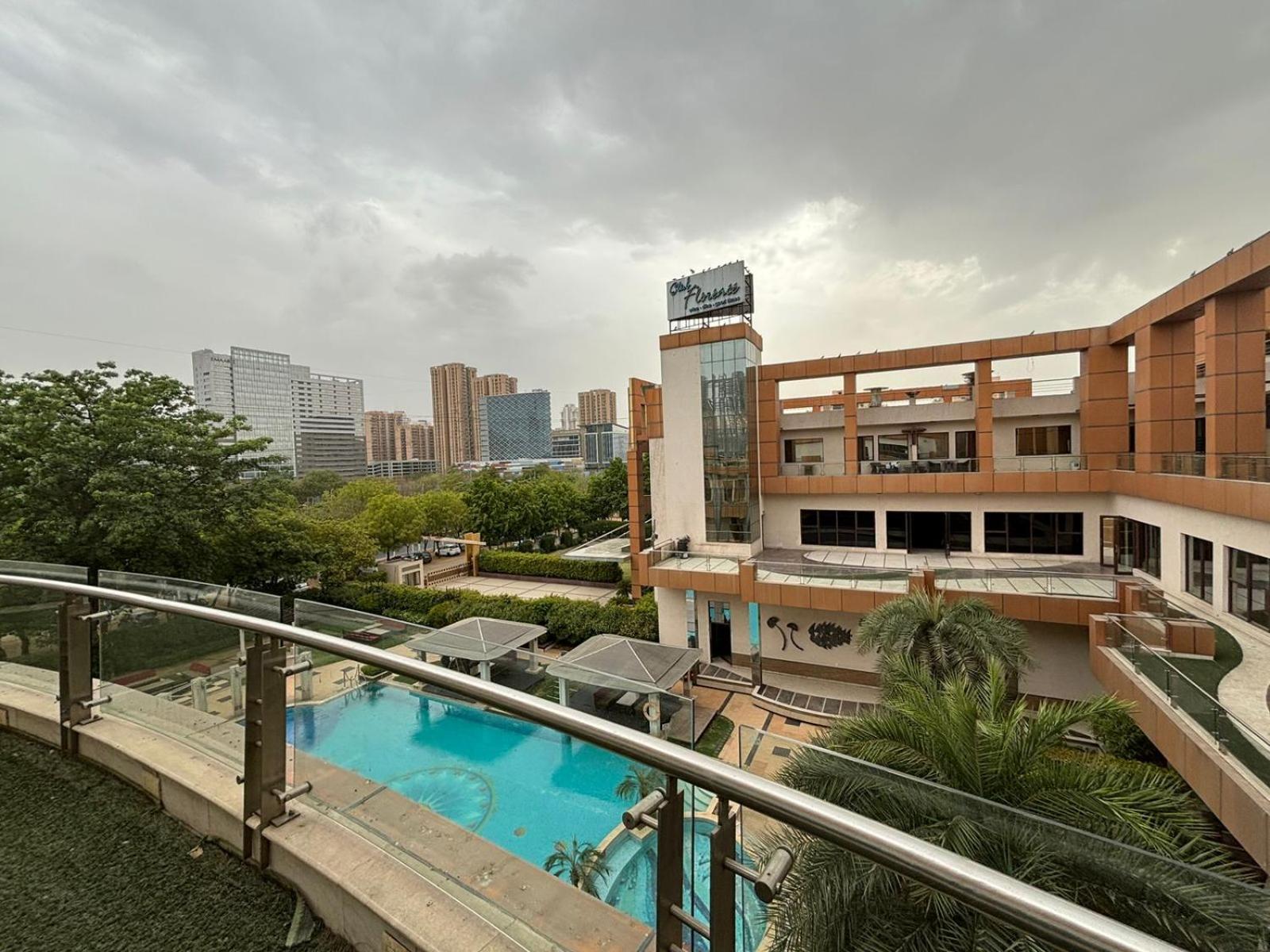Club Florence Gurgaon Exterior photo